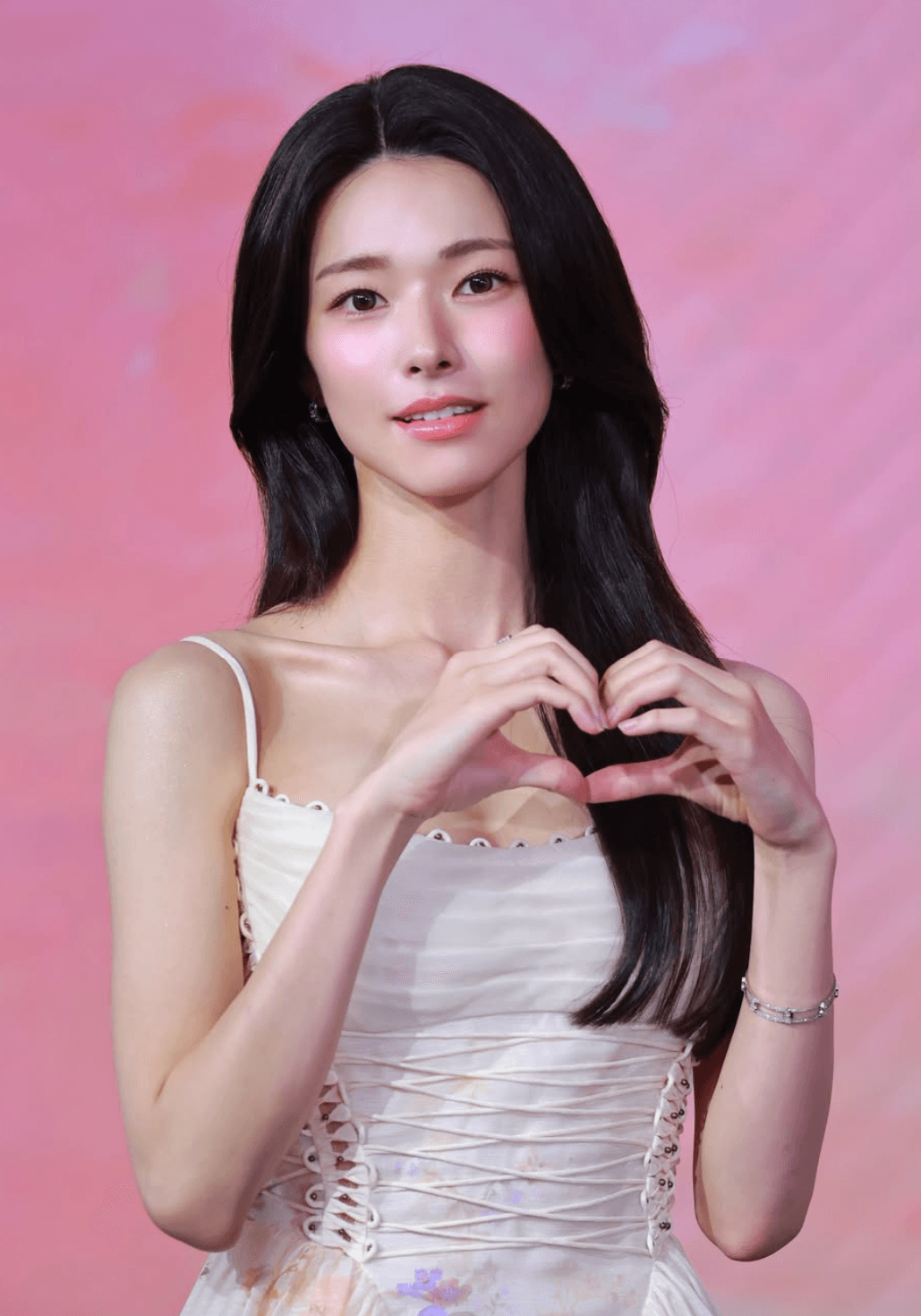 역사학자 심용환, 배우 하영 증조부 친일 논란 발언 사과 "반성하며 노력하겠다"